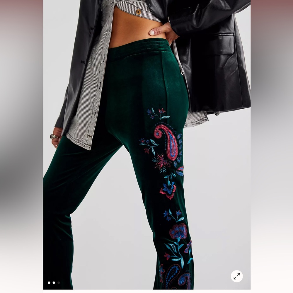Driftwood Free People Farrah Velvet Flair pants size large